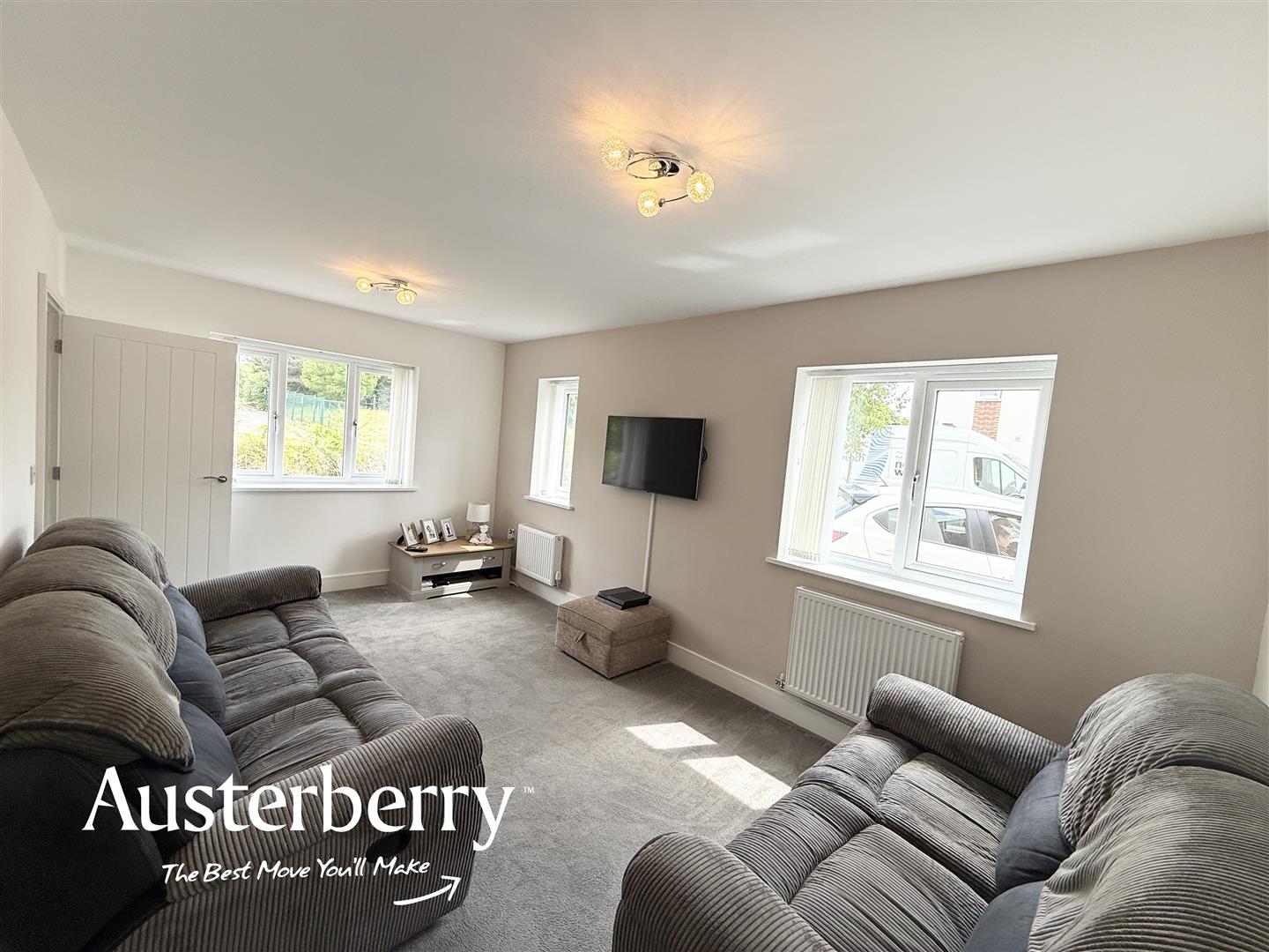3 bed property in John Bradbury Place, Stoke on trent